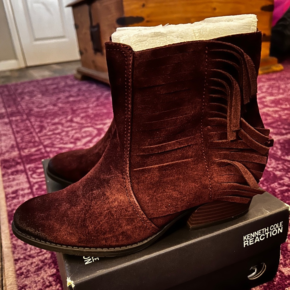 Kenneth Cole Raw-dy purple/burgundy suede fringe boot